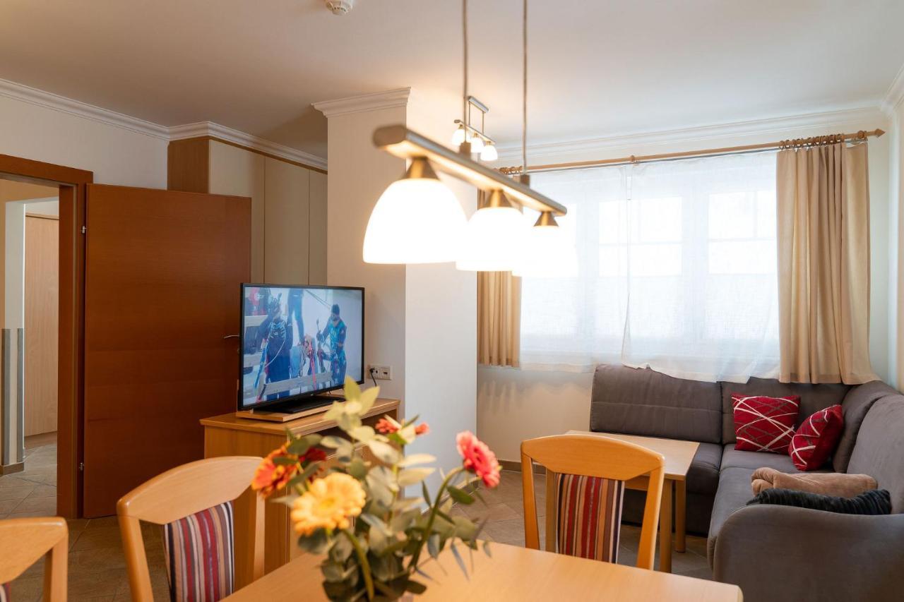 Vive Diem Haus im Ennstal Exterior foto